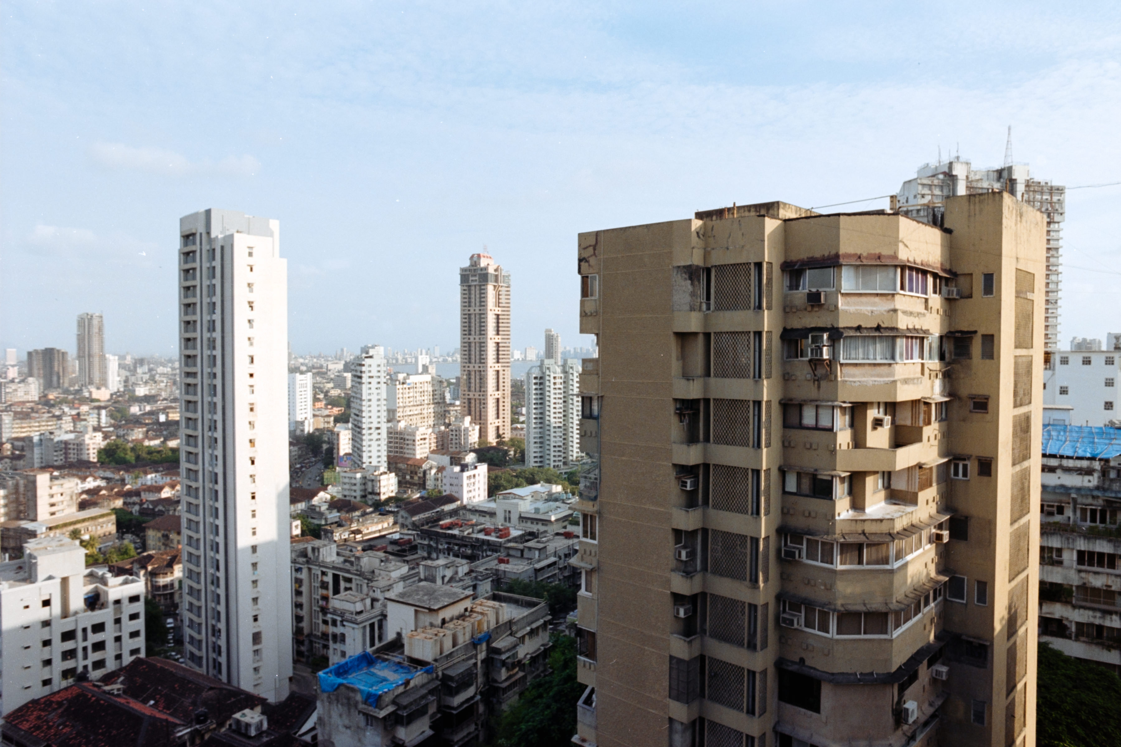 AHP F2004 09 001 sc250526 img30 NLP